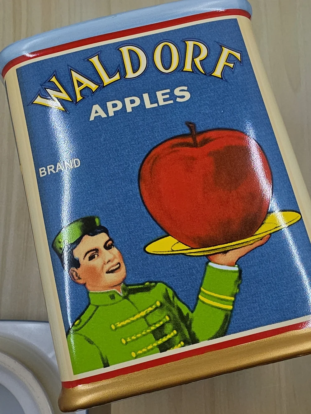 Sakura Oneida Waldorf Apples Lidded Canister Vintage Labels Stoneware